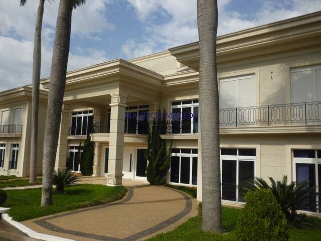 #09 - Casa para Venda em Santana de Parnaíba - SP