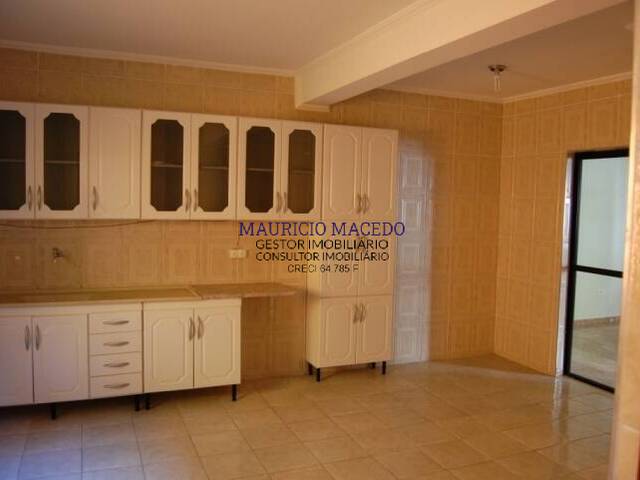 Casa para Locação em Barueri - 2