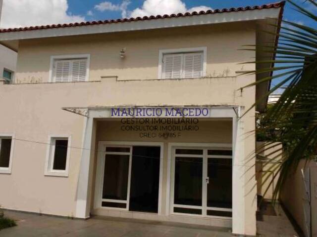Casa para Venda em Santana de Parnaíba - 4