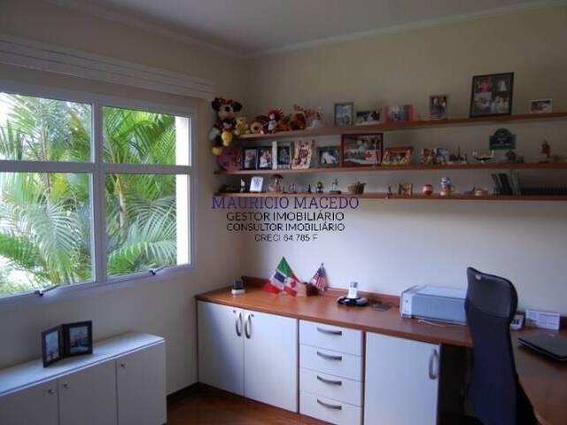 Casa para Venda em Santana de Parnaíba - 2