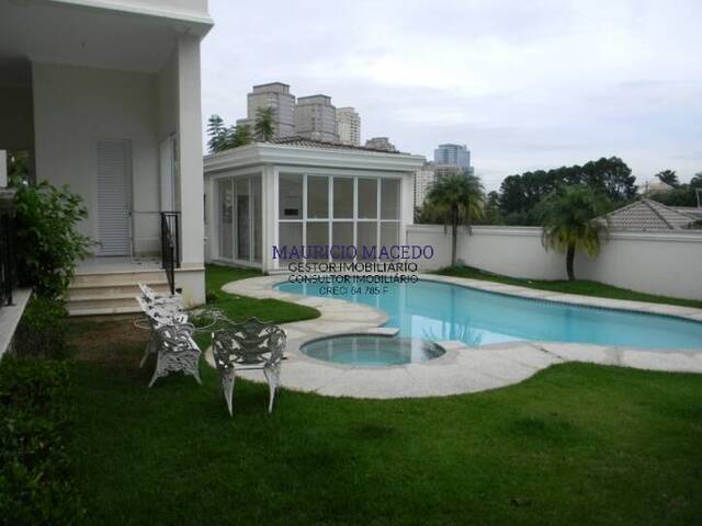 Casa para Venda em Santana de Parnaíba - 3