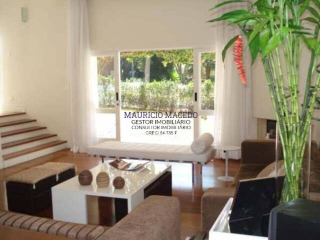 Casa para Venda em Santana de Parnaíba - 5