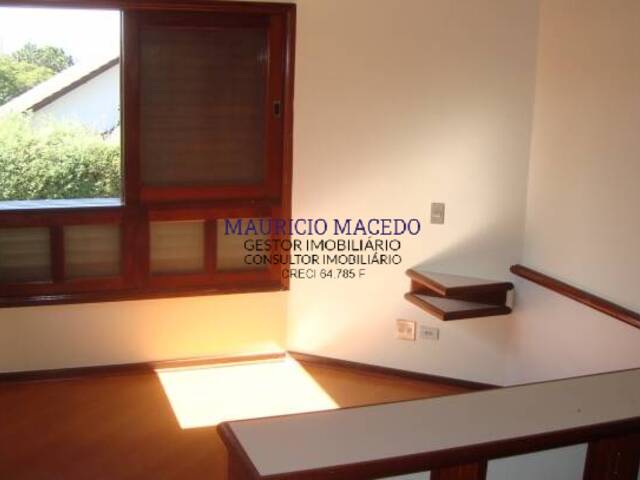 Casa para Venda em Santana de Parnaíba - 5
