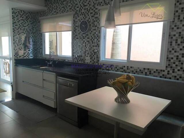 Casa para Venda em Santana de Parnaíba - 4