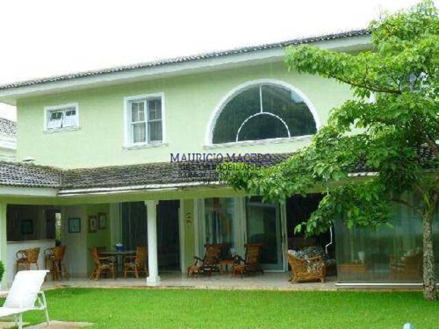 Casa para Venda em Santana de Parnaíba - 3