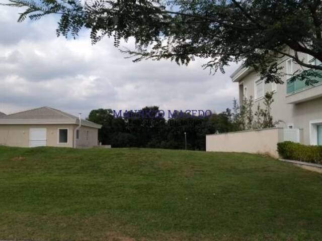 Terreno para Venda em Santana de Parnaíba - 2