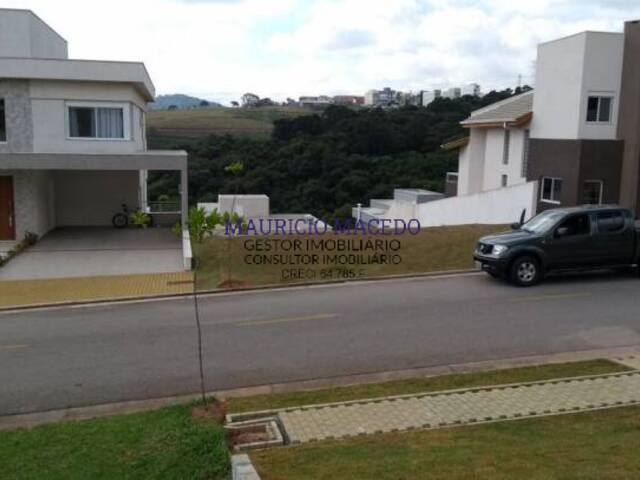 Terreno para Venda em Santana de Parnaíba - 2