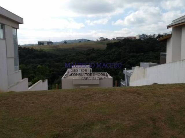 Terreno para Venda em Santana de Parnaíba - 3