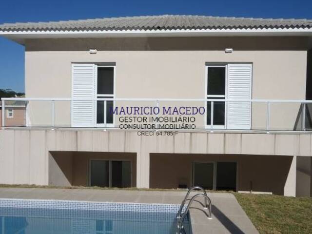 Casa para Venda em Santana de Parnaíba - 2