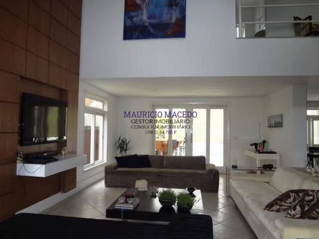 Casa para Venda em Santana de Parnaíba - 3