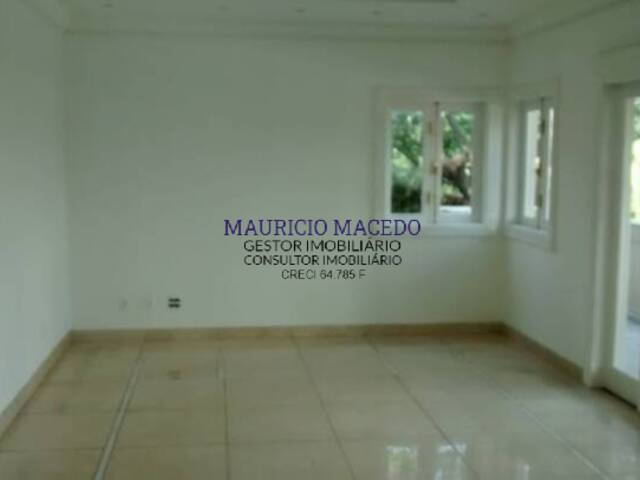 #648 - Casa para Venda em Barueri - SP