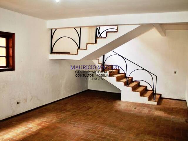 #963 - Casa para Venda em Barueri - SP