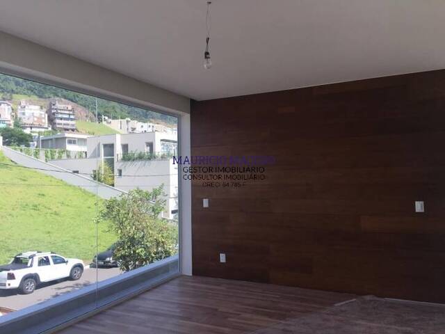 #977 - Casa para Venda em Barueri - SP