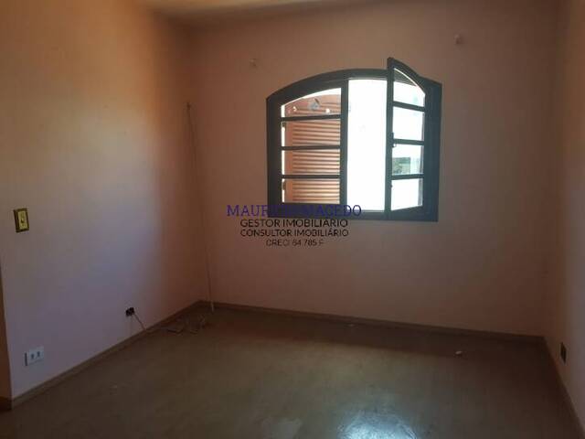 Casa para Venda em Santana de Parnaíba - 4
