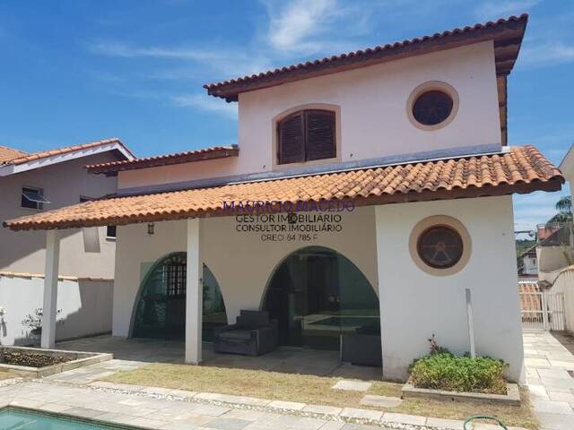 #983 - Casa para Venda em Santana de Parnaíba - SP