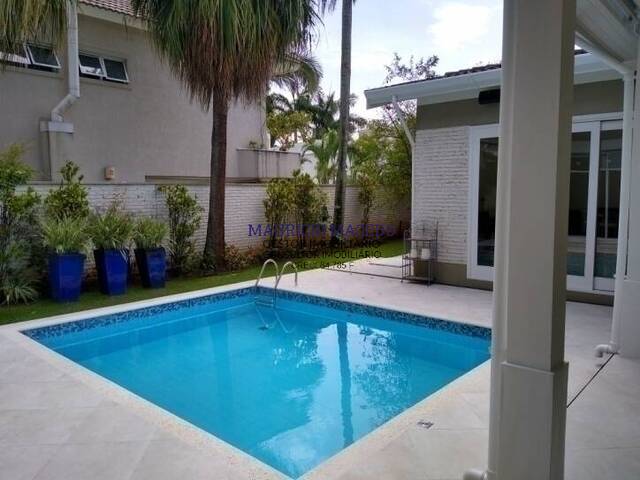 #1018 - Casa para Venda em Barueri - SP