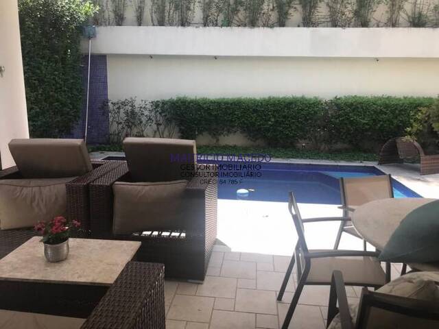 #1023 - Casa para Venda em Barueri - SP