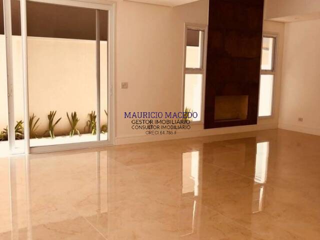 #1026 - Casa para Venda em Barueri - SP