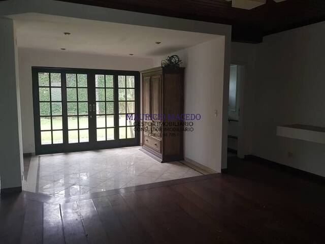 #1058 - Casa para Venda em Barueri - SP
