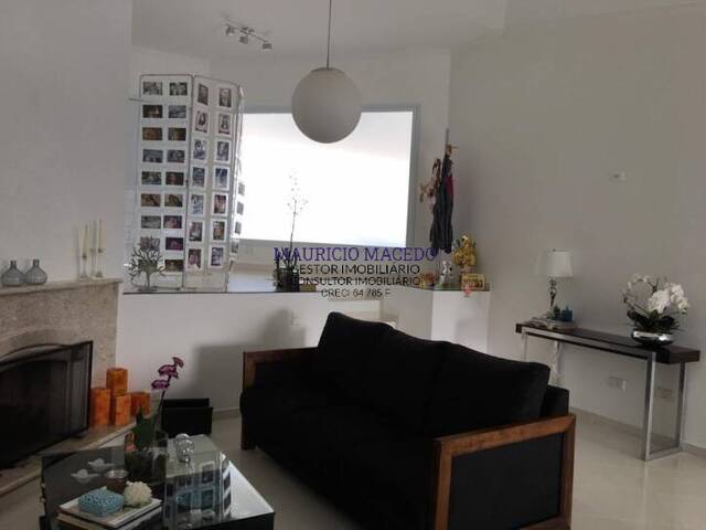 #1044 - Casa para Venda em Barueri - SP