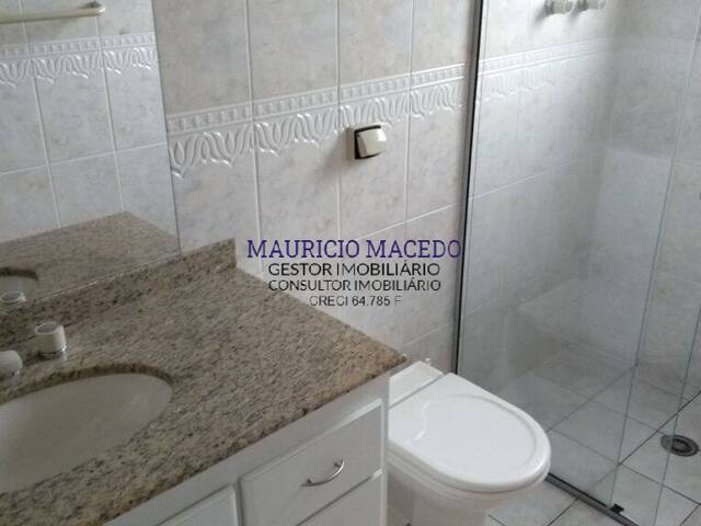 Casa para Venda em Santana de Parnaíba - 5