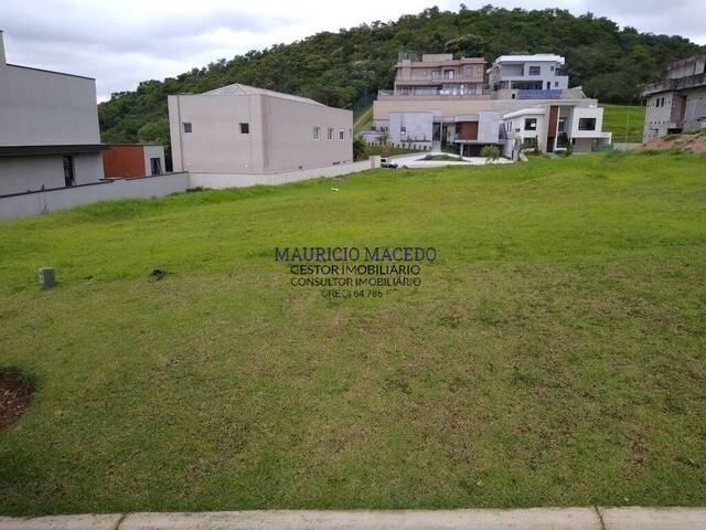 Terreno para Venda em Santana de Parnaíba - 2