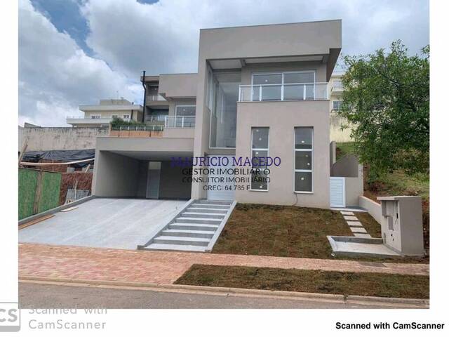 Casa para Venda em Santana de Parnaíba - 2