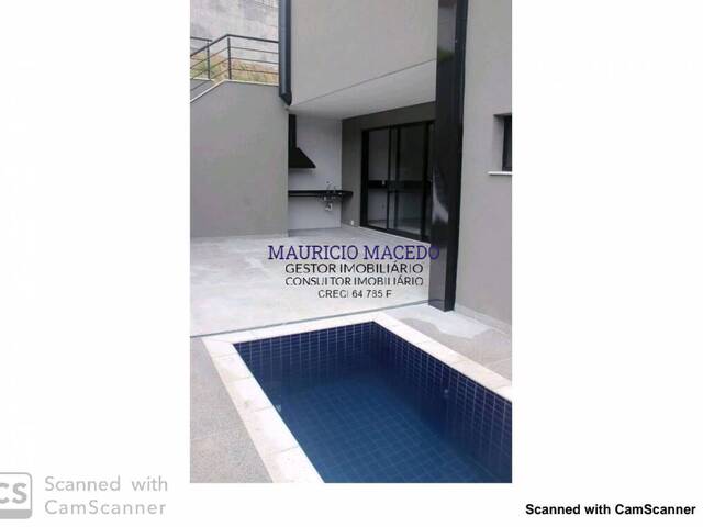 Casa para Venda em Santana de Parnaíba - 4