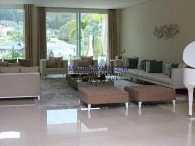 #1276 - Casa para Venda em Santana de Parnaíba - SP