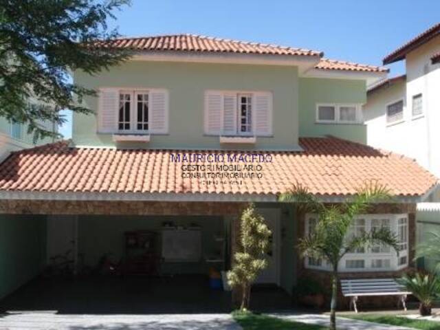 Casa para Locação em Santana de Parnaíba - 2