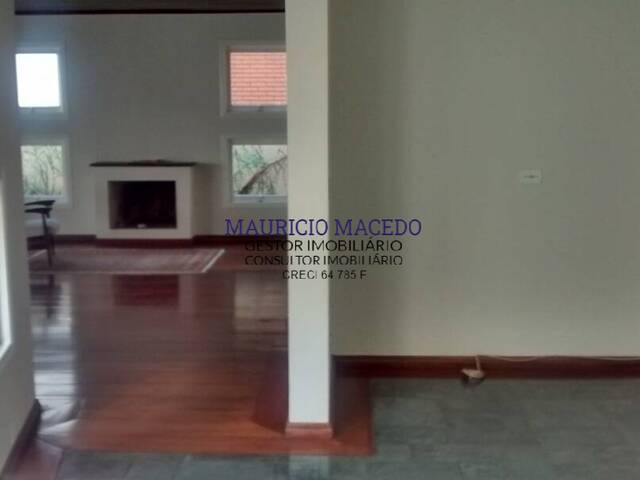 #1294 - Casa para Venda em Santana de Parnaíba - SP