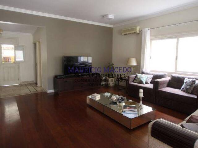 Casa para Venda em Santana de Parnaíba - 5