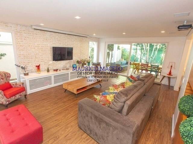 #1316 - Casa para Venda em Santana de Parnaíba - SP