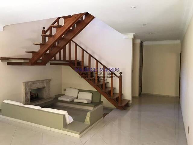 #1320 - Casa para Locação em Santana de Parnaíba - SP