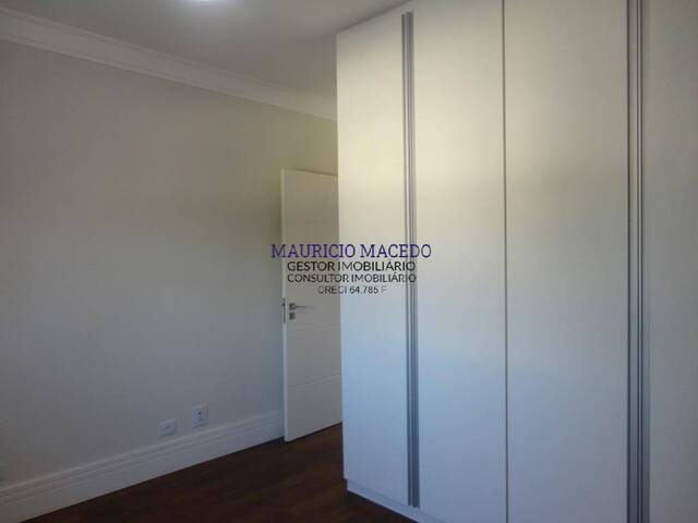 #1327 - Casa para Venda em Barueri - SP