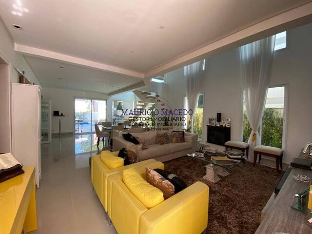 Casa para Venda em Santana de Parnaíba - 3