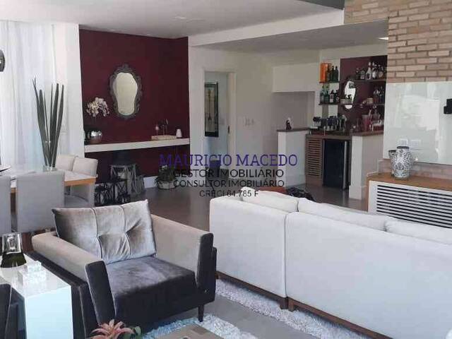 #1345 - Casa para Venda em Santana de Parnaíba - SP