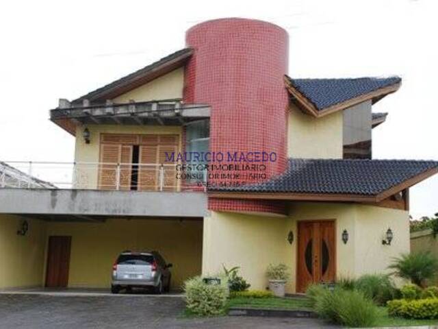 #1347 - Casa para Venda em Santana de Parnaíba - SP