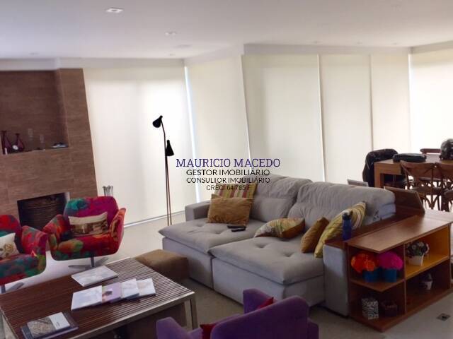 #1353 - Casa para Venda em Santana de Parnaíba - SP