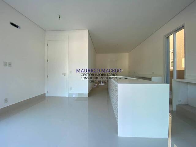 Casa para Venda em Santana de Parnaíba - 5