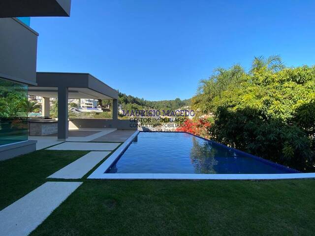 #1277 - Casa para Venda em Santana de Parnaíba - SP