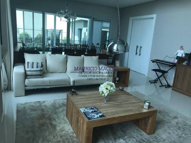 Casa para Venda em Santana de Parnaíba - 5