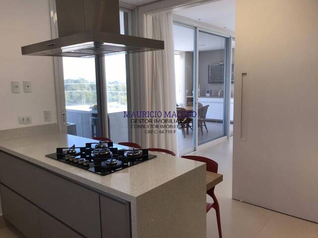 Casa para Venda em Santana de Parnaíba - 2