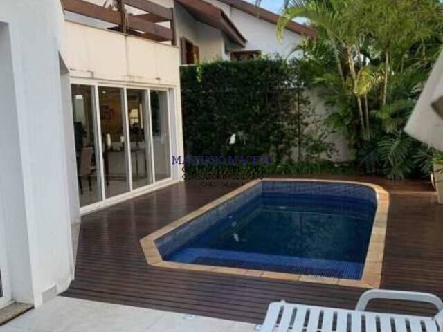 Casa para Venda em Santana de Parnaíba - 2