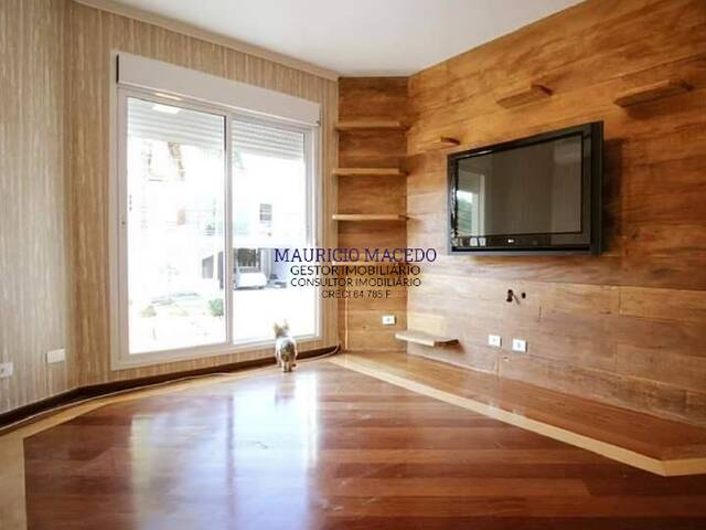 Casa para Venda em Santana de Parnaíba - 5