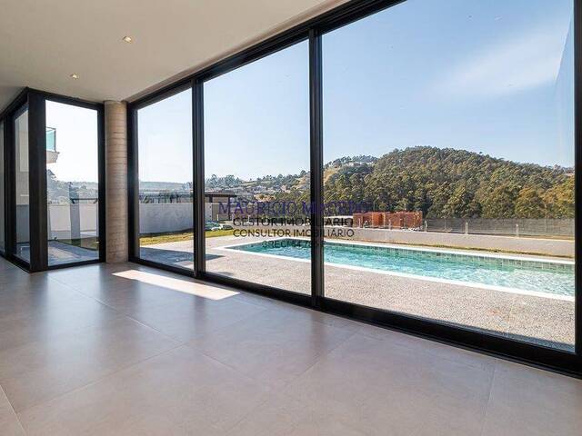 #1398 - Casa para Venda em Santana de Parnaíba - SP