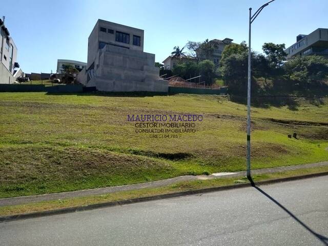 Terreno para Venda em Santana de Parnaíba - 3