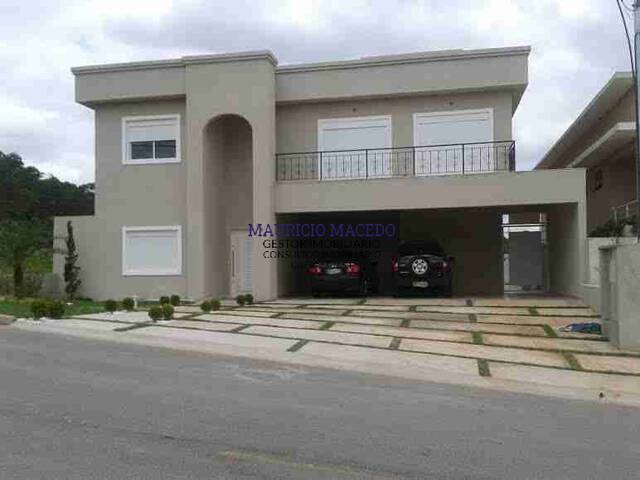 Casa para Venda em Santana de Parnaíba - 2