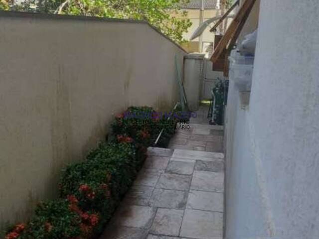 Casa para Venda em Santana de Parnaíba - 3
