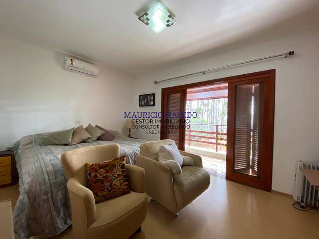 #1422 - Casa para Venda em Santana de Parnaíba - SP